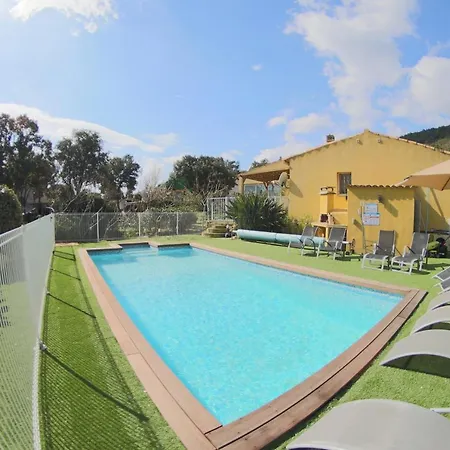 A Porto-vecchio Chez Pierre 维琪奥港