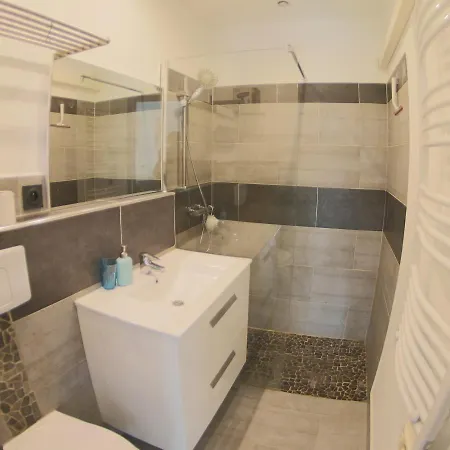 A Porto-vecchio Chez Pierre 公寓